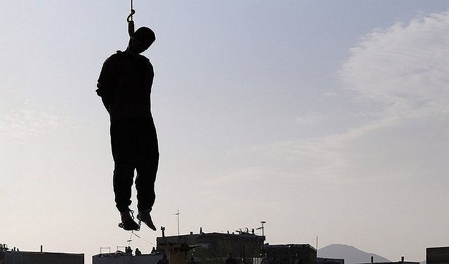 Iran Executions: Man Hanged in Public