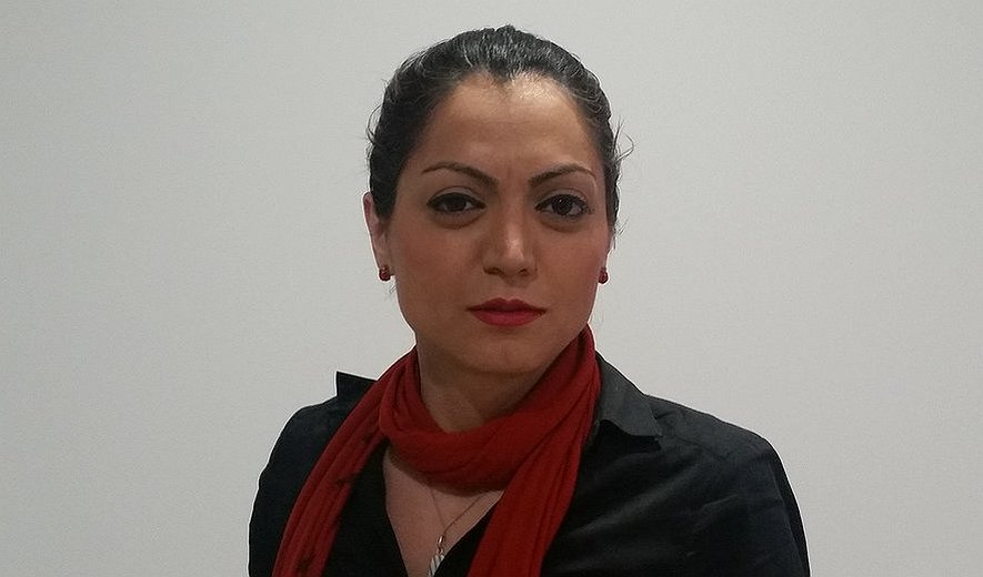 آزادی بیان در اسارت مقدسات