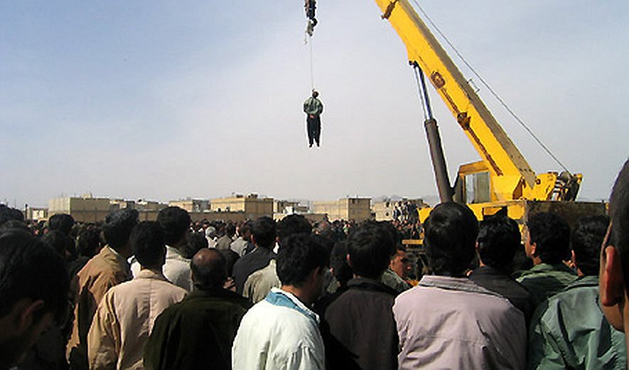 Iran Executions: Man Hanged in Public